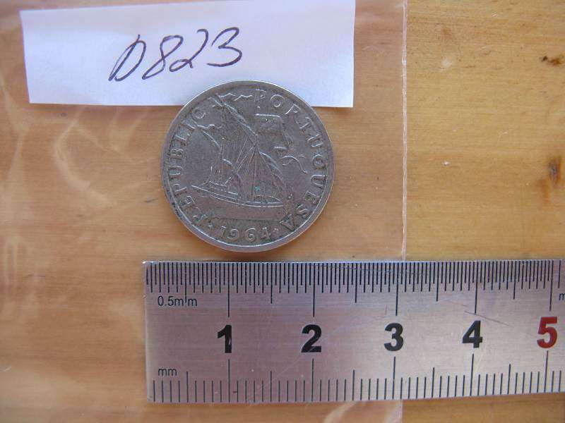 PORTUGAL 1964 2-1/2 ESCUDOS.