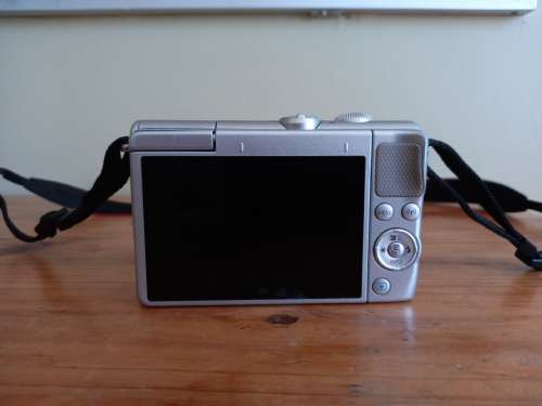 Canon EOS M100 Camera