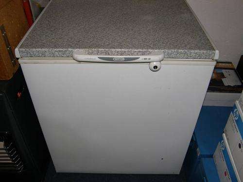 DEFY Chest Freezer 210L