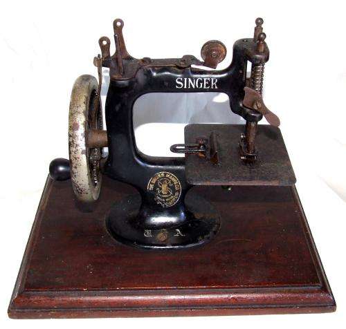 Toy Singer Sewing Machine