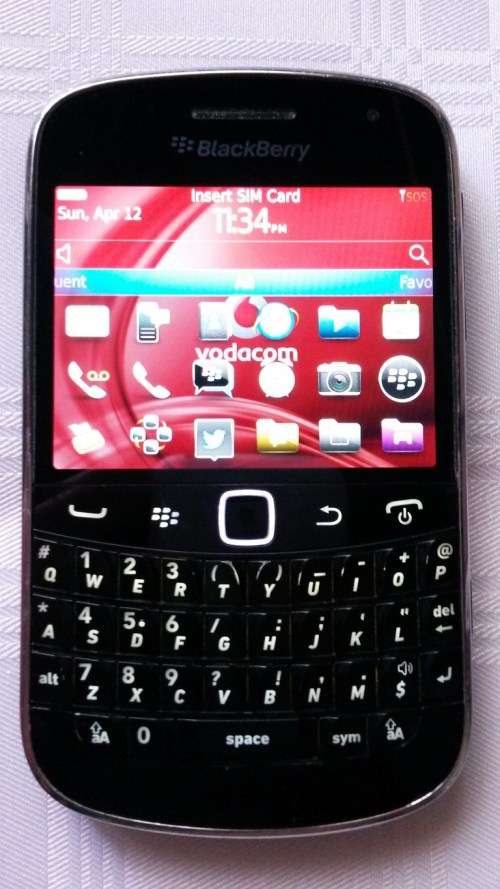 Blackberry Bold 9900 Touch and type Up For Grabs ***** PERFECTLY WORKING ****
