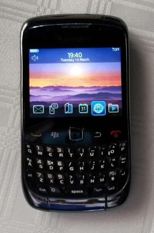 Blackberry 8520   - Bargin Bid  ****LOW LOW Shipping ****