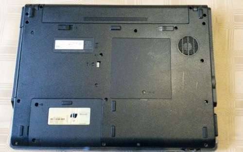 HP LAPTOP +ORIGINAL HP  BAG + CHARGER - Works on Charge ***LOW LOW SHIPPING *****