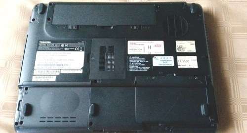Toshiba laptop up for grabs , MODEL A200  - ****LOW LOW SHIPPING ****