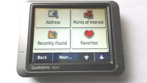 Garmin Nuvi 200 - Working  With original charger - LOW LOW SHIPPING