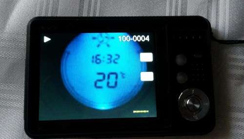 Genius Digital camera up for grabs - No charger **** LOW LOW SHIPPING ****