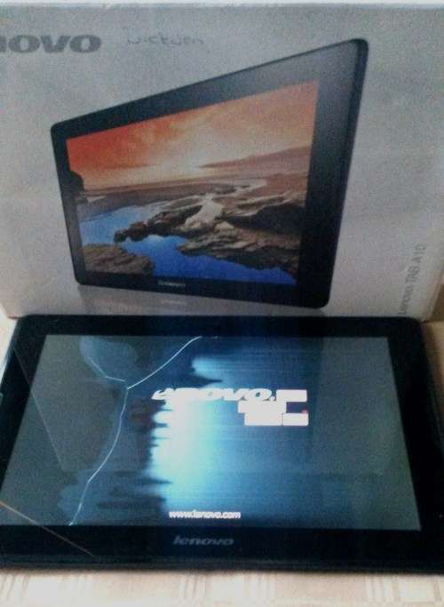 Lenovo Tablet  up for grabs Model A10 - Screen cracked - **** LOW LOW SHIPPING , SEE OTHER ADS *****