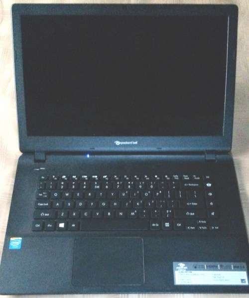 Packard Bell laptop up for Grabs -  MODEL Z5WGM  - ****LOW LOW SHIPPING ****