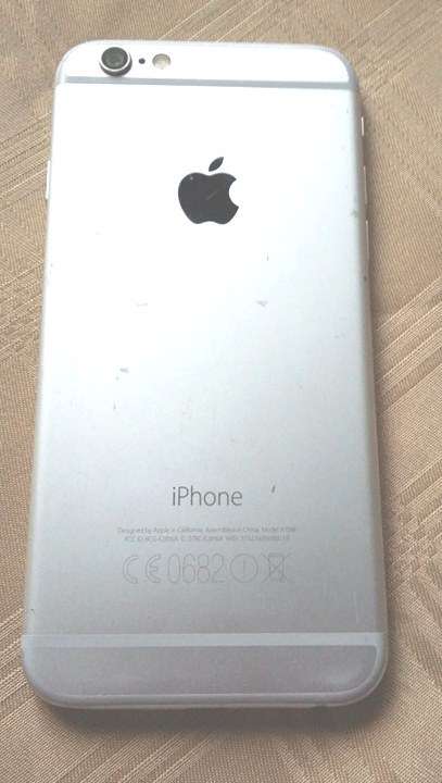 Dead Iphone 6  for Spares LCD CRACKED  - *****LOW LOW SHIPPING ****