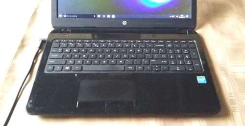 HP laptop up for Grabs -  MODEL 15-R031SI  -  ****LOW LOW SHIPPING *****
