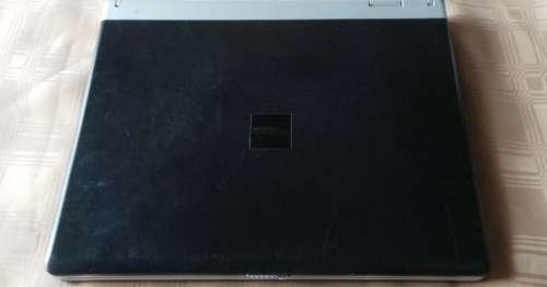 Fujitsu Amilo Pro  laptop model V2030  UP for Grabs  - ****LOW LOW SHIPPING *****