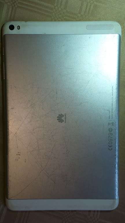 HUAWEI Medipad T1  - Damaged screen  **** LOW LOW SHIPPING ******