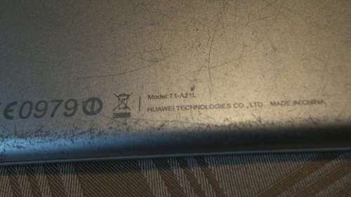 HUAWEI Medipad T1  - Damaged screen  **** LOW LOW SHIPPING ******