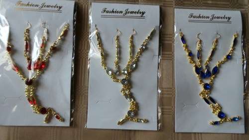 Necklace and Earing Sets  - BIGGEST BARGAIN EVER ****** Low low Shipping ******