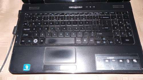 Acer Emachine E525  Laptop up for Grabs  - ******LOW LOW SHIPPING *****