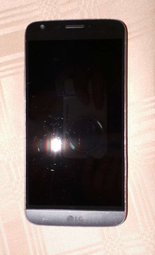 LG G5 Up for Grabs  -  ******* LOW LOW SHIPPING ******