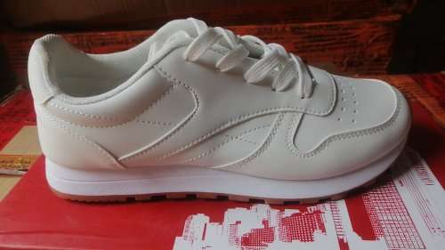 Ladies White Soviet Brand New Takkies Size 3, 4,6, and 7 + FREE GIFT WORTH R200