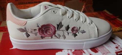 Ladies White Floral print Soviet Brand New shoe Size 7 Only- *****  LOW LOW SHIPPING  *****