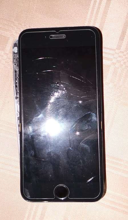 Iphone 6 Up for Grabs -  **** LOW LOW SHIPPING ******