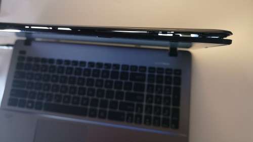 ASUS LAPTOP MODEL X550C TOUCH SCREEN LAPTOP UP FOR GRABS  ******LOW LOW SHIPPING ******