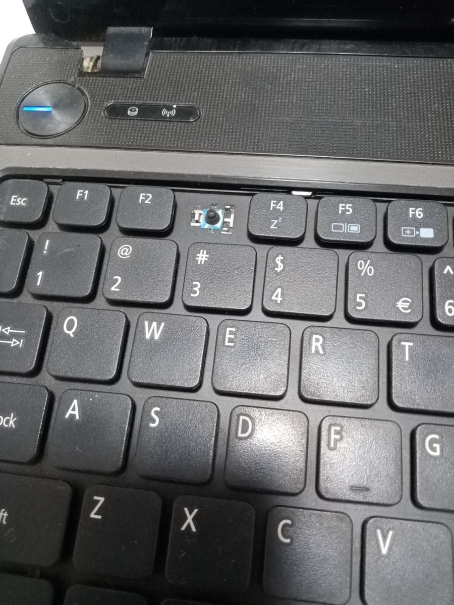 ACER LAPTOP CORE I3 - MODEL - 5741 up for Grabs - ******LOW LOW SHIPPING *****