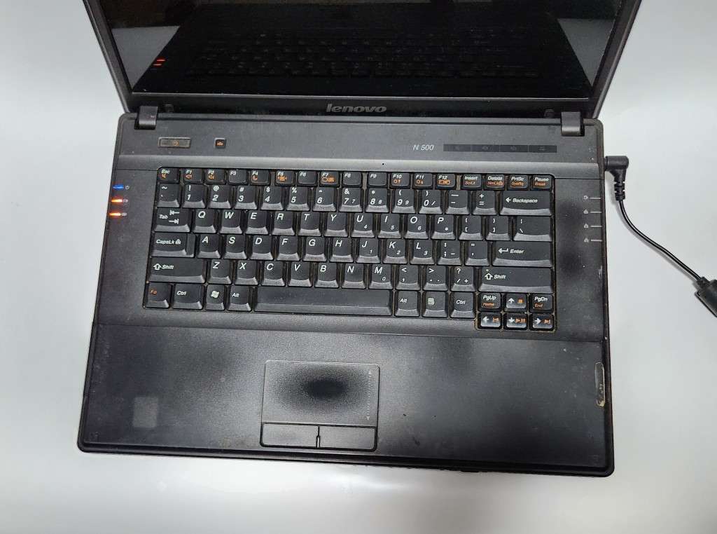 LENOVO LAPTOP - MODEL - N500  up for Grabs - ****** R30 SHIPPING *****