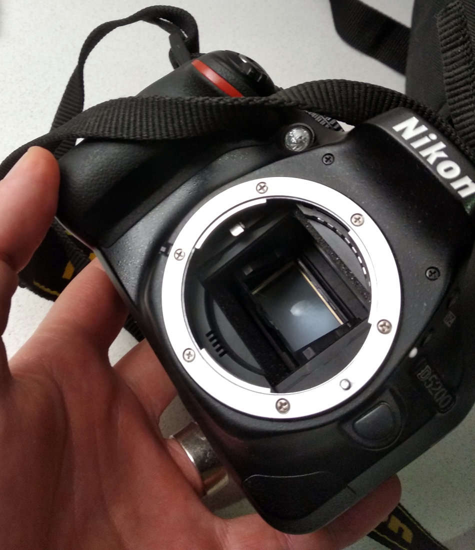 Nikon D5200 24 Megapixel Camera, With 55-200mm lens, SD Card, Vanguard Camera Backpack.