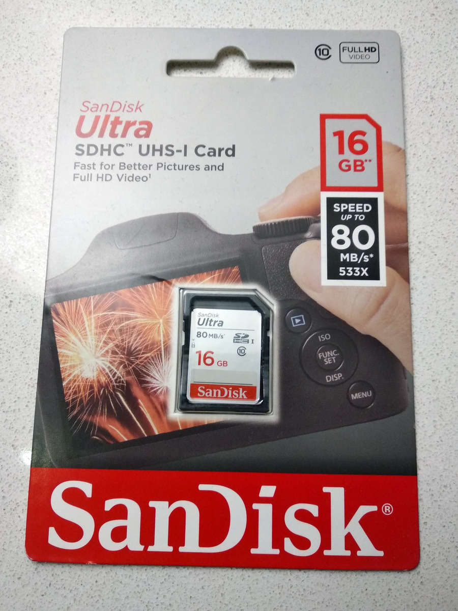 Nikon D5200 24 Megapixel Camera, With 55-200mm lens, SD Card, Vanguard Camera Backpack.