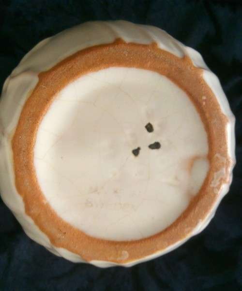 SWEDISH POTTERY VASE BY HARALD OSTORGREN - 1947/48 ( UPSALA-EKEBY POTTERY)