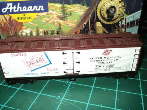 HO: ATHEARN  BOX CAR WAGON WAGON - BOXED