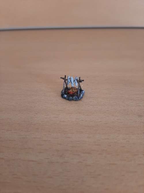 HO Scale Camp Fire with Fish