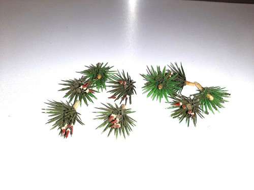 Assorted HO Scale Aloes