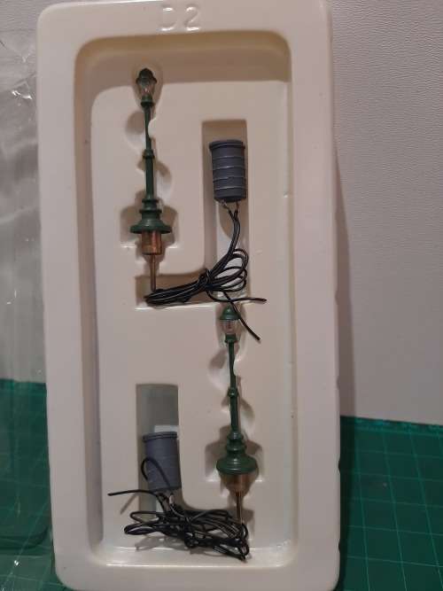 Cornerstone (Walthers) Street Lights