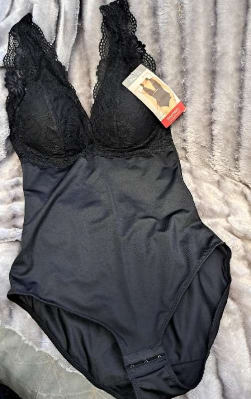 Black Lace Bodysuit: XL