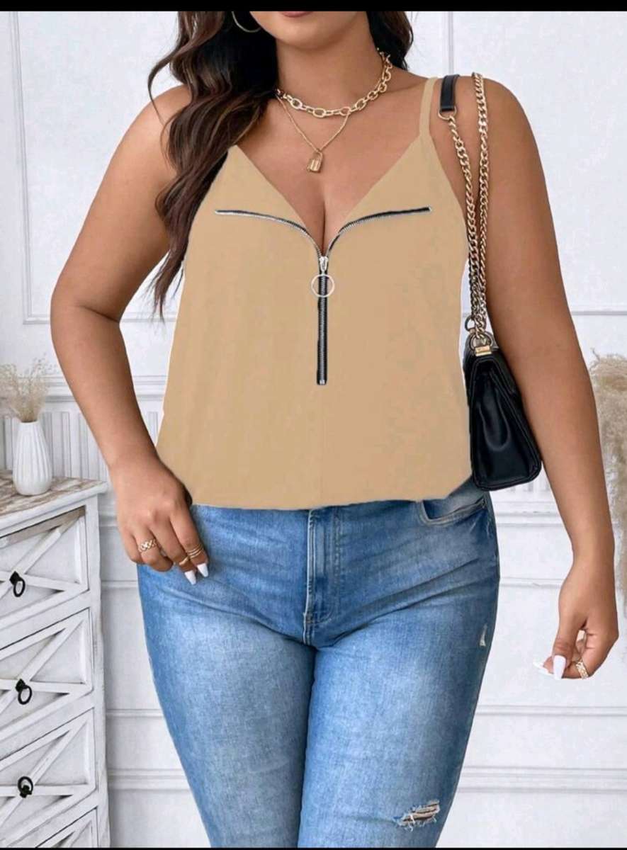 Stunning  Top:  2XL