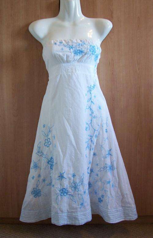 Stunning Strapless Dress from YDE