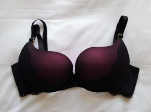 Black and Purple WONDERBRA - 34B