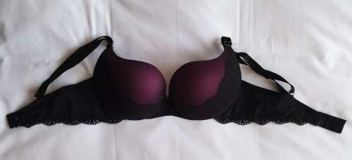 Black and Purple WONDERBRA - 34B