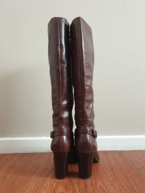 Stunning Brown Genuine Leather Boots from Nine West