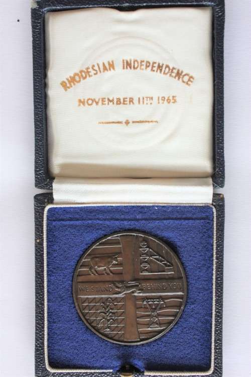 RHODESIAN INDEPENDANCE - 11 NOVEMBER 1965 - COMMEMORITIVE COIN