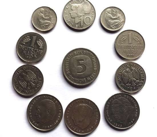 FEDERAL REPUBLIC OF GERMANY - 10 COINS - YEARS 1950 TO 2001 - HIGHEST BID TAKES ALL THE COINS
