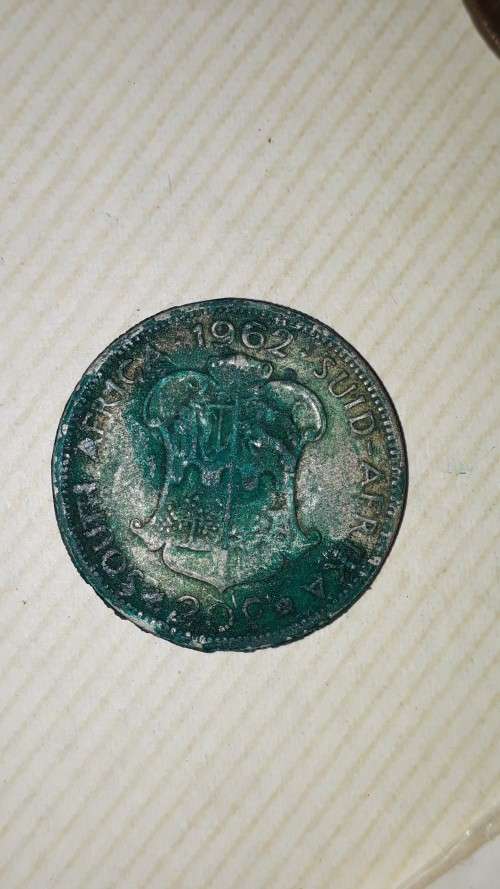 !!R1 Start!! Job lot 10 old coins  !!4 x is silver coins!!