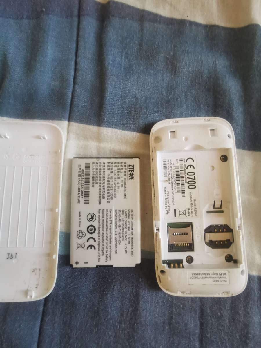 Vodafone R206-Z Wifi,3G modem, storage server