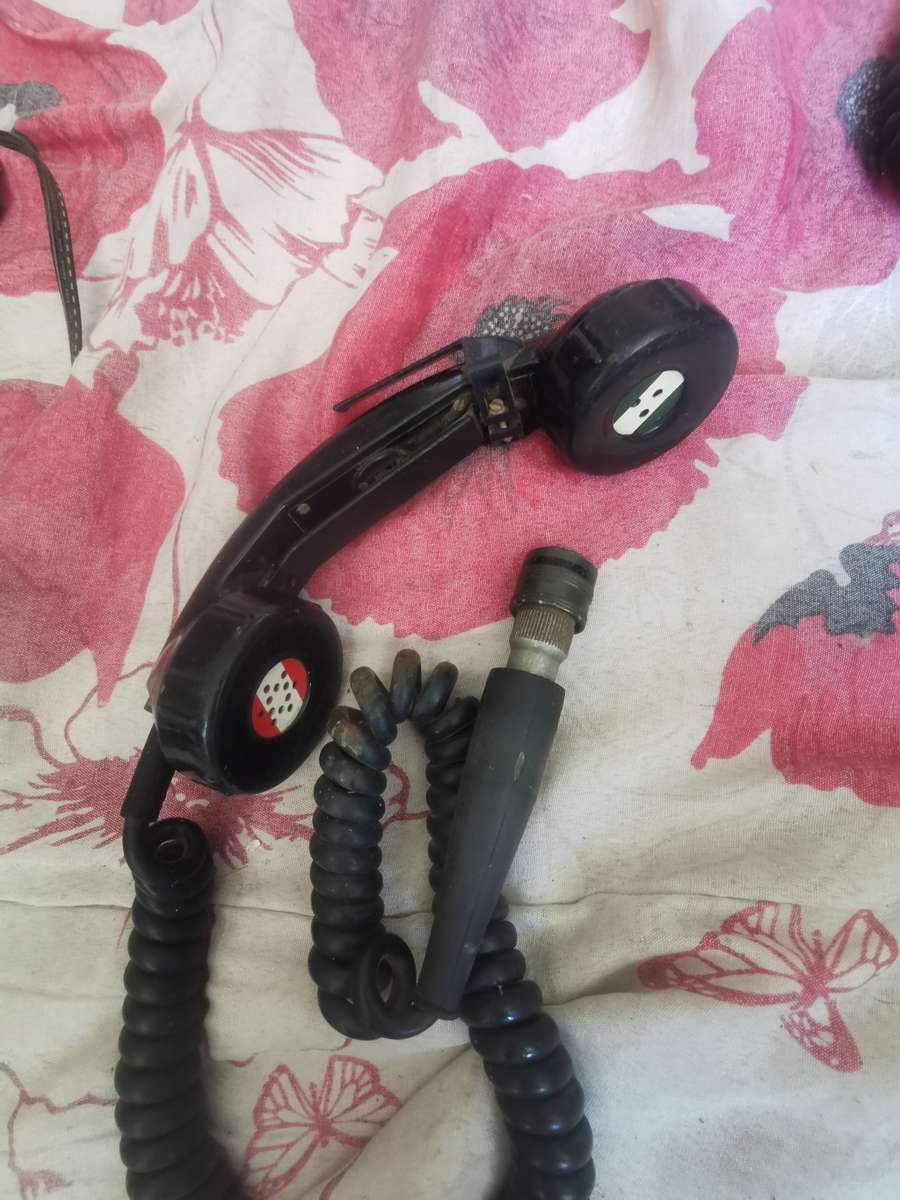 SADF/Rhodesian army radio handset (Black unit)