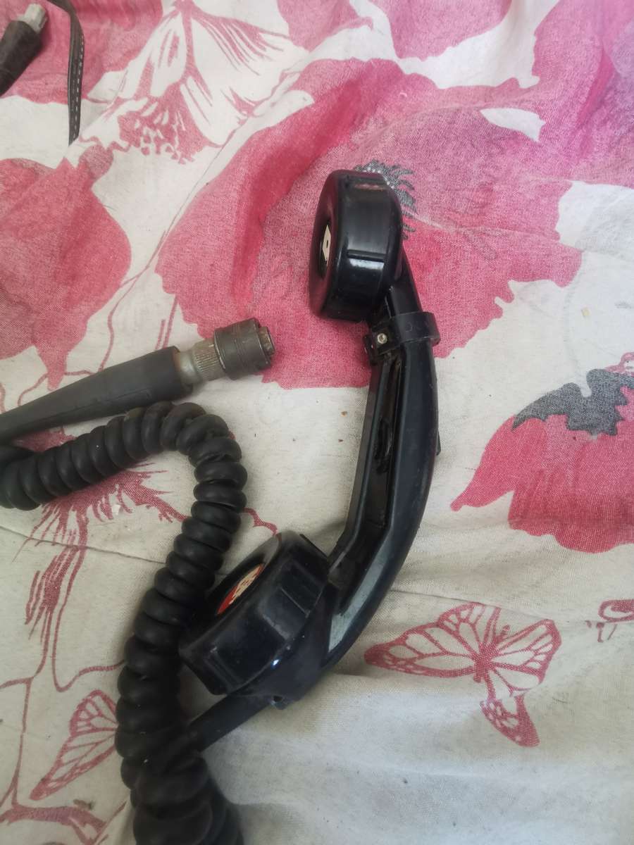 SADF/Rhodesian army radio handset (Black unit)