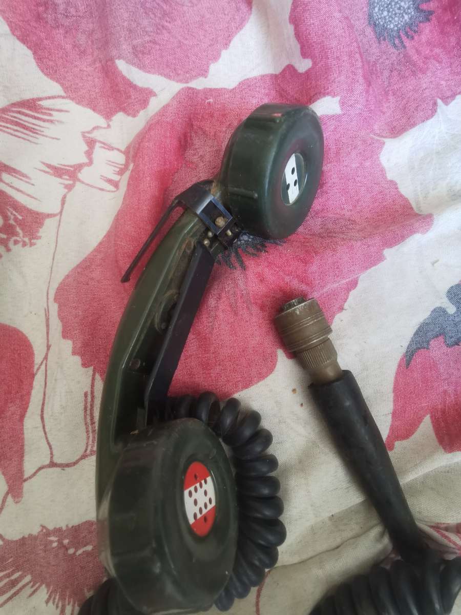 SADF/Rhodesian army radio handset (Brown unit)