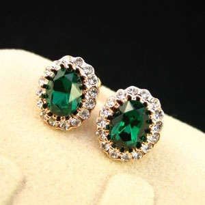 FEMININE Green Crystal Simulated Diamonds SOLID 18KT GOLD EARRINGS