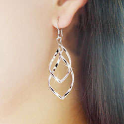 FEMFEMININE EARRINGS