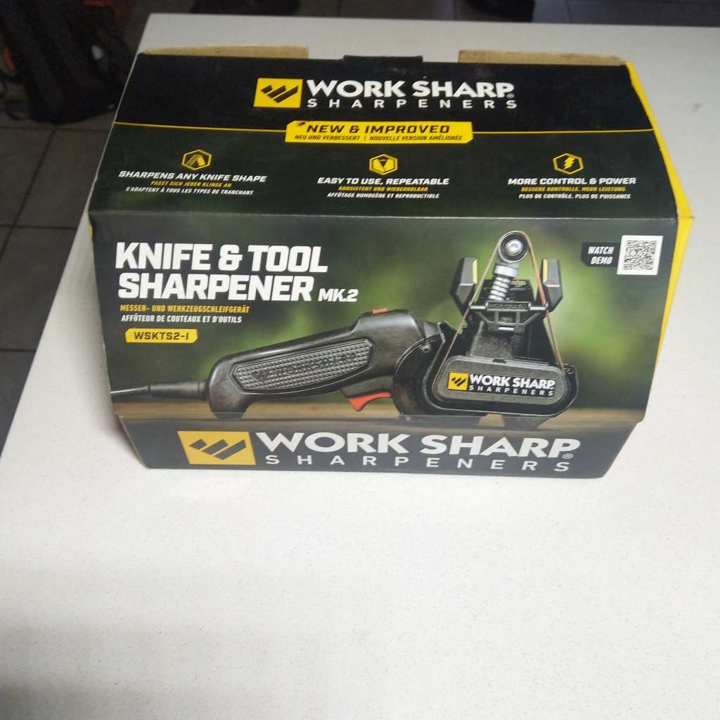 Custom knife, Estwing Hatchet and a Worksharp MK2