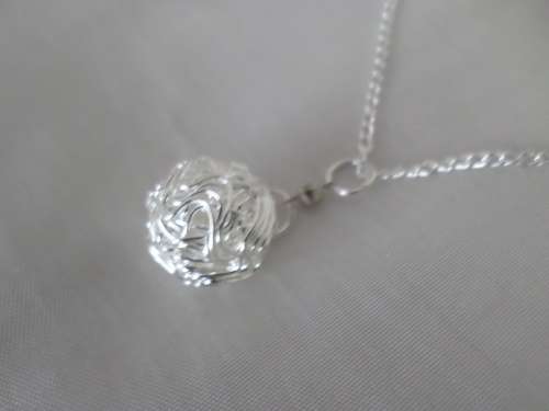 NEW HOLLOW BALL NECKLACE AND CHAIN